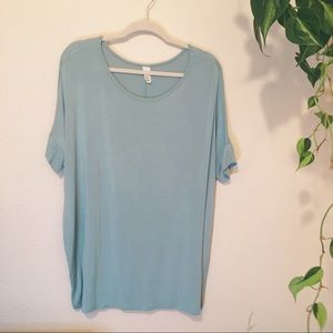 🌸 3/$20 | Honey & Lace Blue Tee Shirt